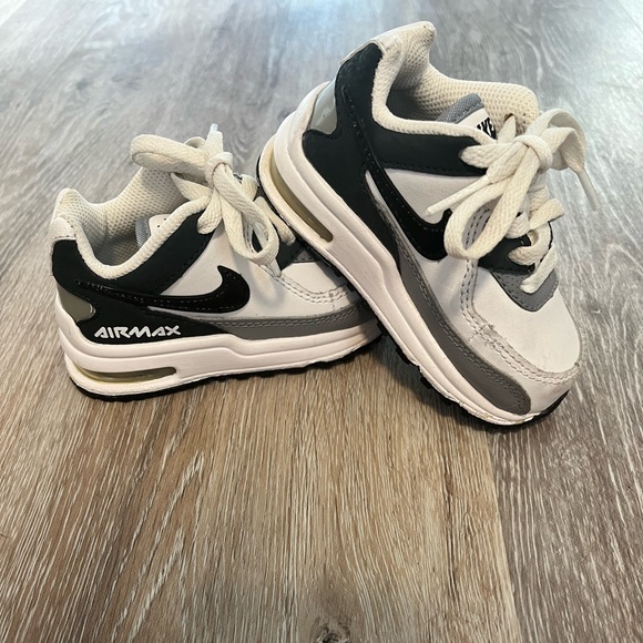 Toddler Nike Air Max size 5 - Picture 1 of 6